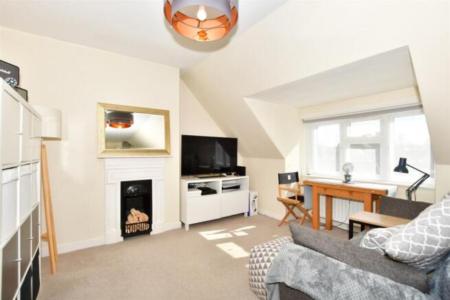 Lounge/Kitchen