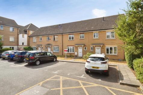 Woodbridge Terrace, Glandford Way, Chadwell Heath, Romford, RM6