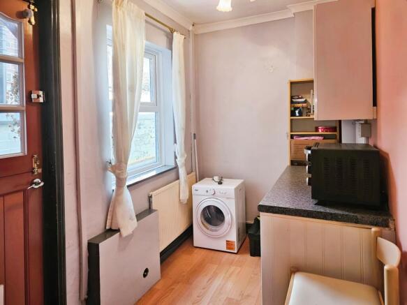 Utility/Breakfast Room
