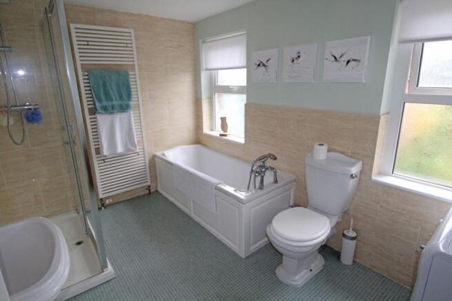 Bathroom / Shower Room / WC