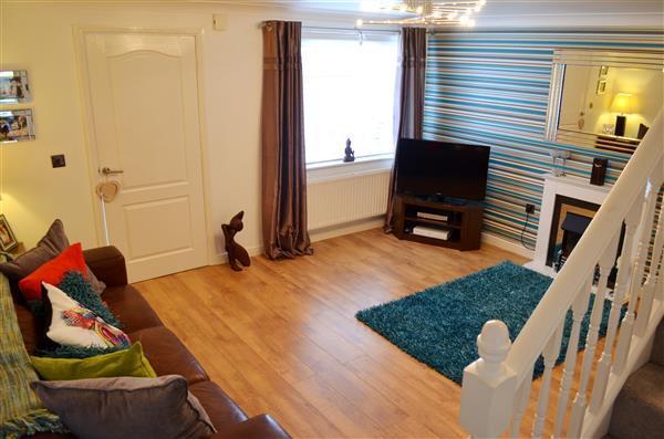 LOUNGE -
