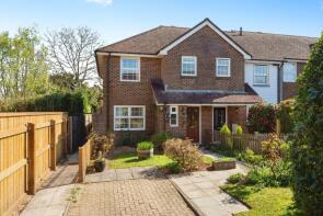 1, Limetree Terrace, Highfields, Burwash TN19 7HE