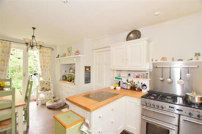 Kitchen/ Breakfast Room