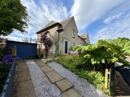35, Woodpark, Lesmahagow, Lanark ML11 0BS