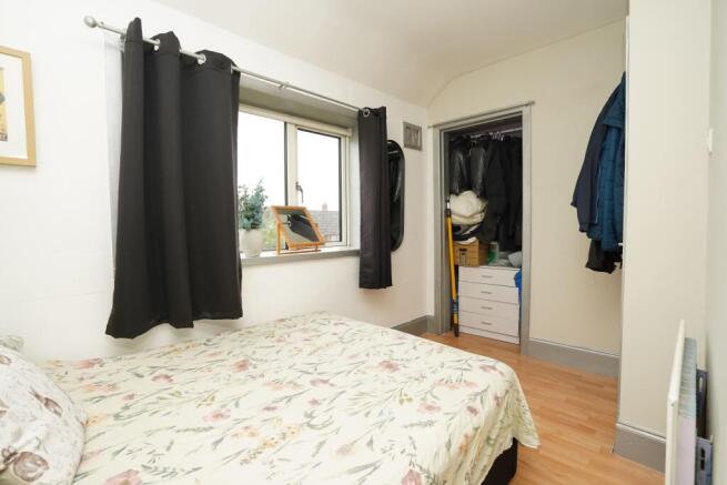 3 bed Semi-Detached for sale Image 11