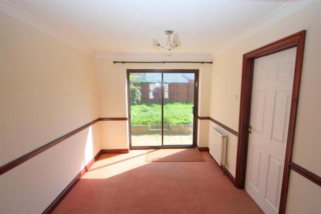 18 Sycamore Gardens Dining Area