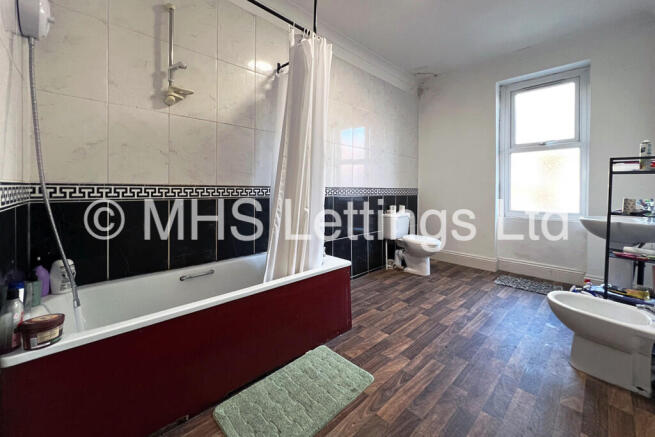5 bed Terraced to rent Image 12