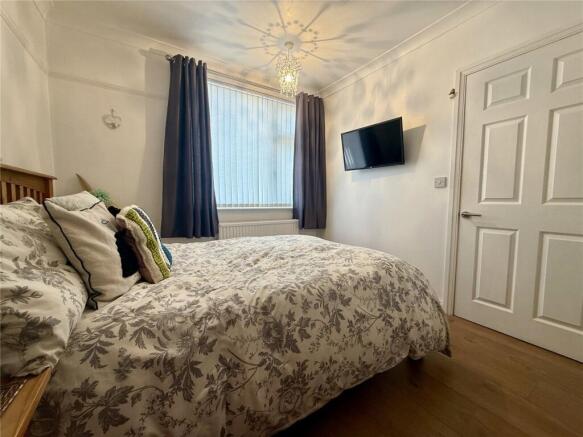 2 bed Apartment for sale Image 5