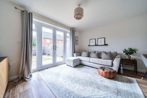 Longbreach Road, Leicester, Leicestershire, LE8