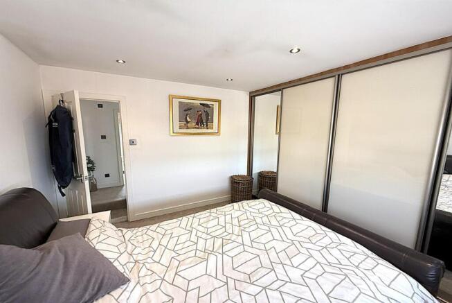 Bedroom 1 2nd.jpg