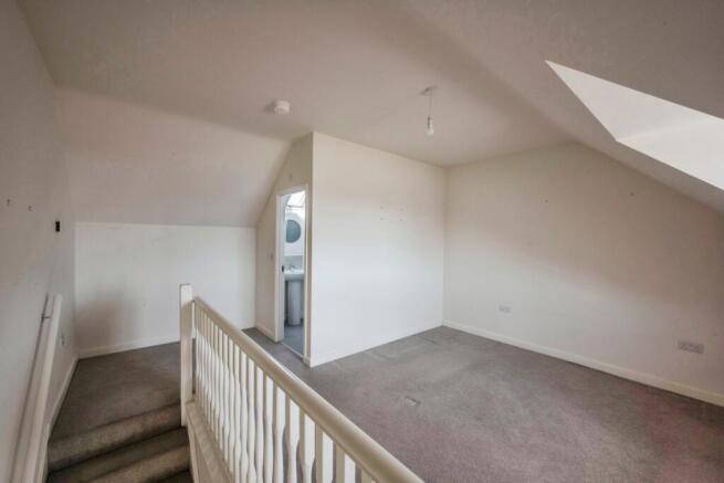3 bed Semi-Detached for sale Image 10