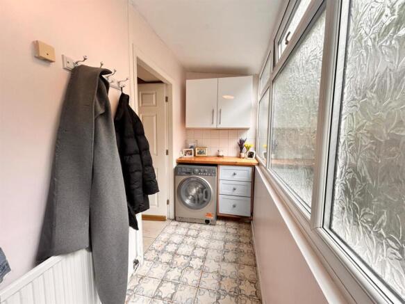 2 bed Terraced for sale Image 4