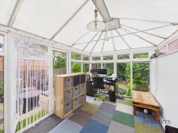 Chertsey, Surrey, KT16 photo 4
