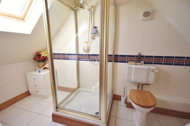 en-suite bed3