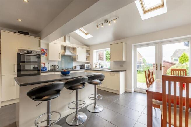 Living/Dining Kitchen