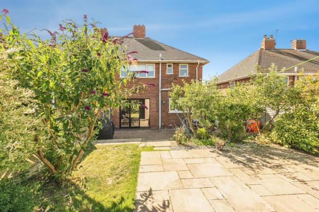 3 bed Semi-Detached for sale Image 4