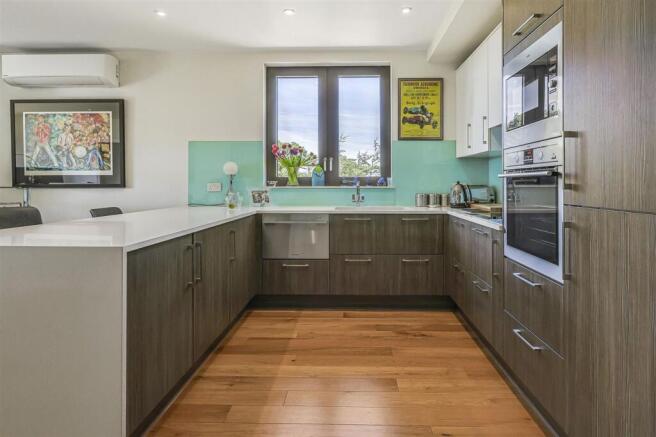 Kitchen / Lounge / Diner