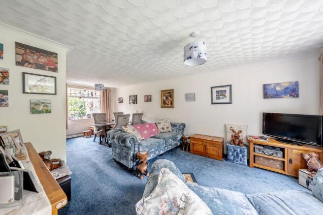 4 bed Semi-Detached for sale Image 7