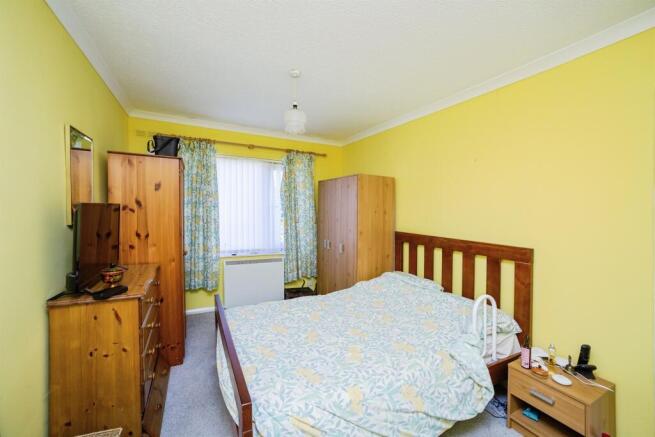 3 bed Detached Bungalow for sale Image 11