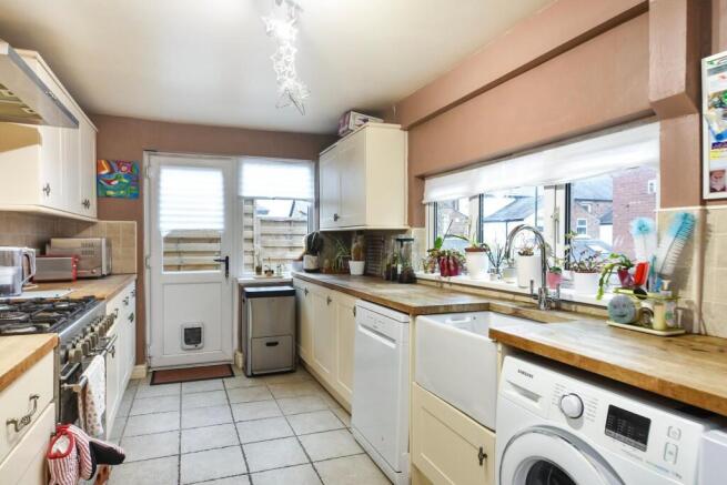 3 bed Semi-Detached for sale Image 6