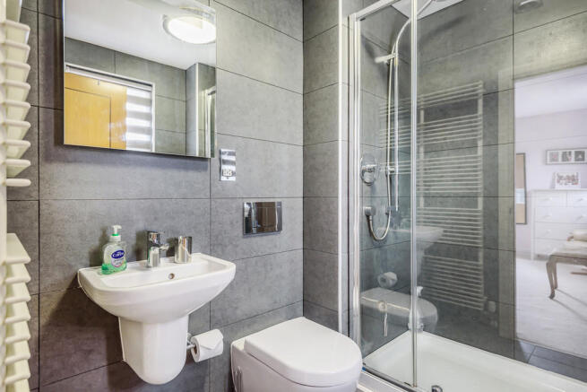 En-Suite Shower R...