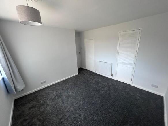 3 bed Semi-Detached to rent Image 9