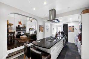 26, Thurlow Park Road, London SE21 8JA
