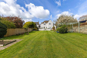 Stonecroft, Cheltenham Road, Stroud GL6 6XN