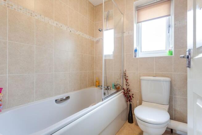 2 bed Terraced to rent Image 7