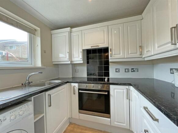 Wescott Close 45 - Kitchen.jpg