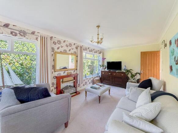 4 bed Detached for sale Image 10