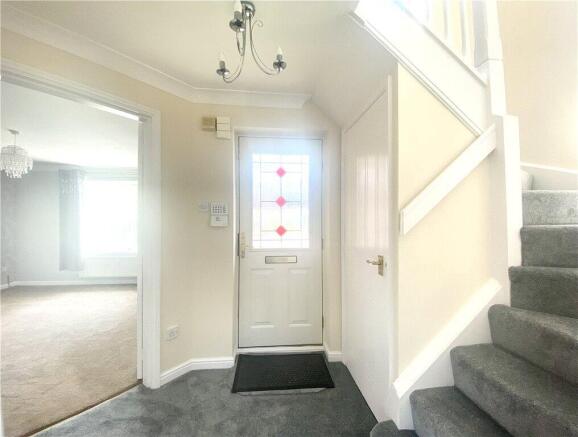 3 bed Detached to rent Image 9