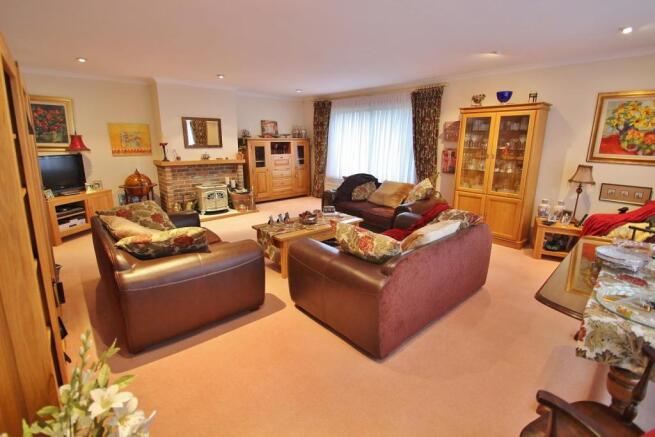 Sitting Room 2.JPG