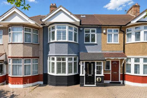 Buckhurst Way, Buckhurst Hill