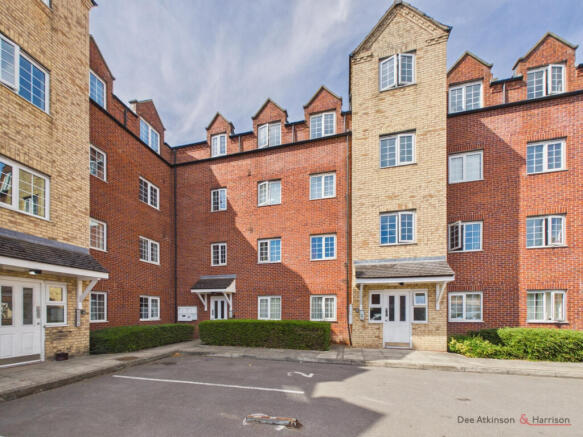 Two bedroom third floor apartment - For sale by a