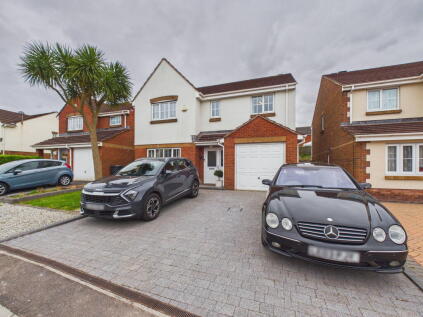 Pitcairn Crescent, The Willows, Torquay