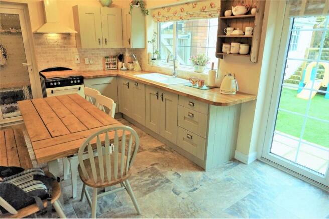 Kitchen/Dining Room