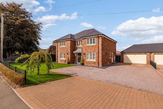 58 Station Road (Surfleet)-11.jpg