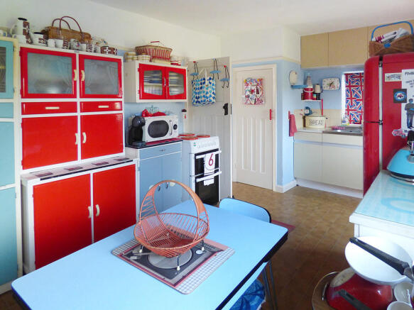 Photo 3