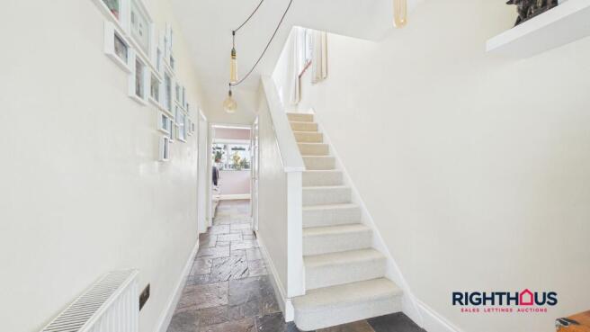 3 bed Semi-Detached for sale Image 5