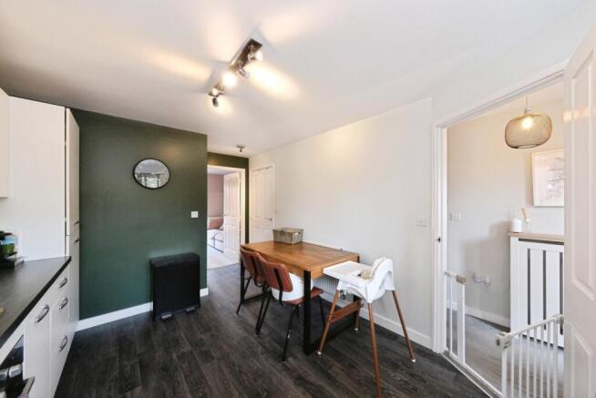 2 bed Terraced for sale Image 7