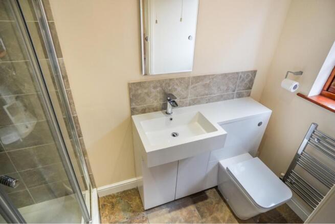 Master En-suite