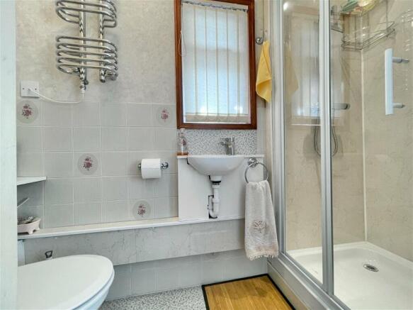 Photo 12