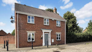 6a Shire House, Shire Way, Westbury BA13 3GF