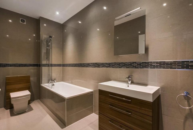 bathroom 2 terrace.png