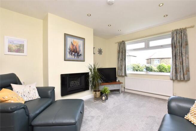 3 bed Semi-Detached for sale Image 4