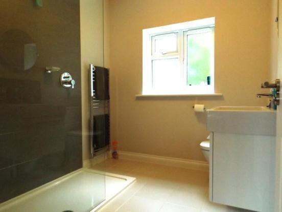En Suite Shower