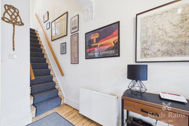 4 bed Terraced for sale Image 9