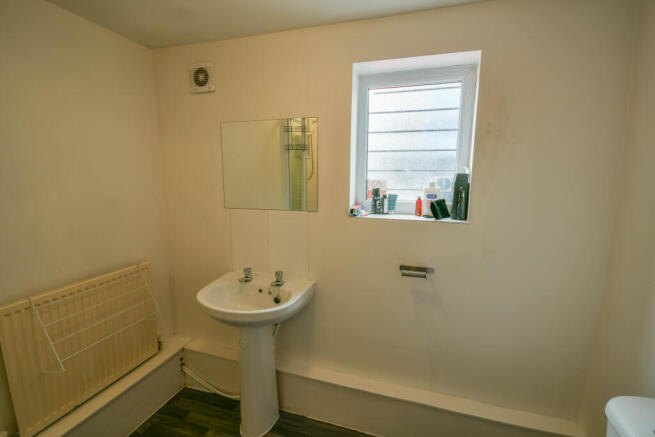 6 bed House of Multiple Occupation for sale Image 9