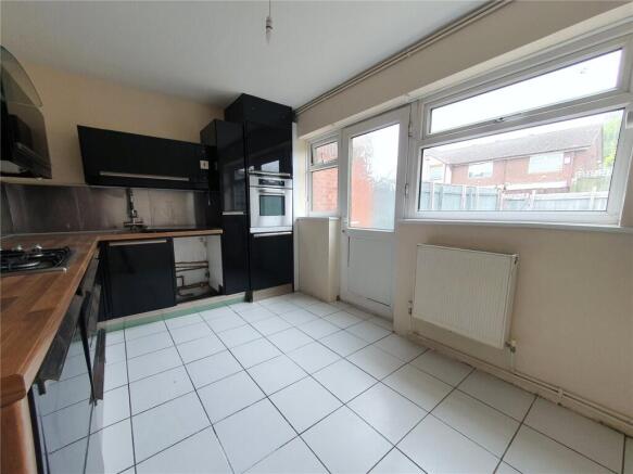 2 bed House to rent Image 5